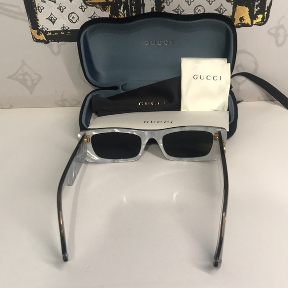 New Authentic Gucci GG0516S 002 Transparent Grey Square Silver Mirror Lens - Picture 8 of 15